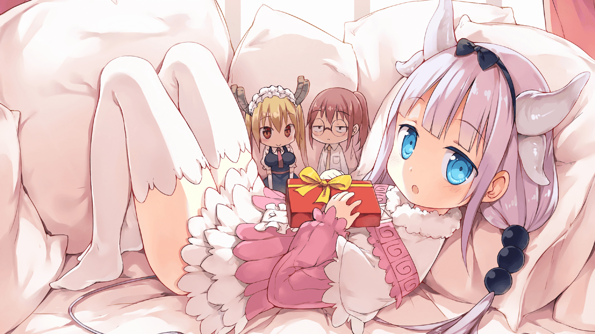 AYX官网-西甲巅峰对决：皇马在客场3-0完胜巴萨，三分夺冠梦继续，1617赛季西甲第33轮皇马vs巴萨