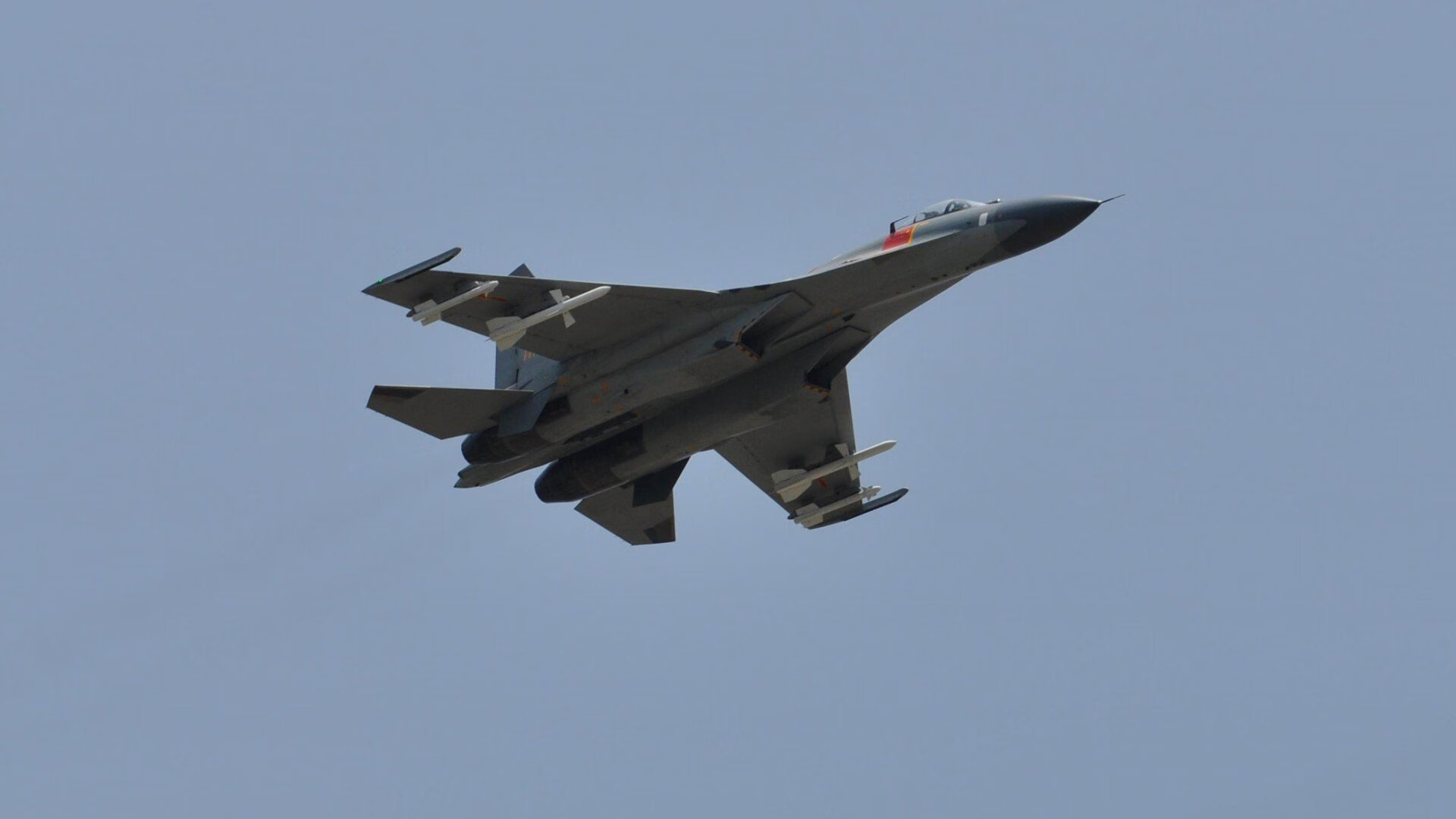 爱游戏在线登录入口-外援助力球队逐渐适应，表现逐渐走高，外援协助