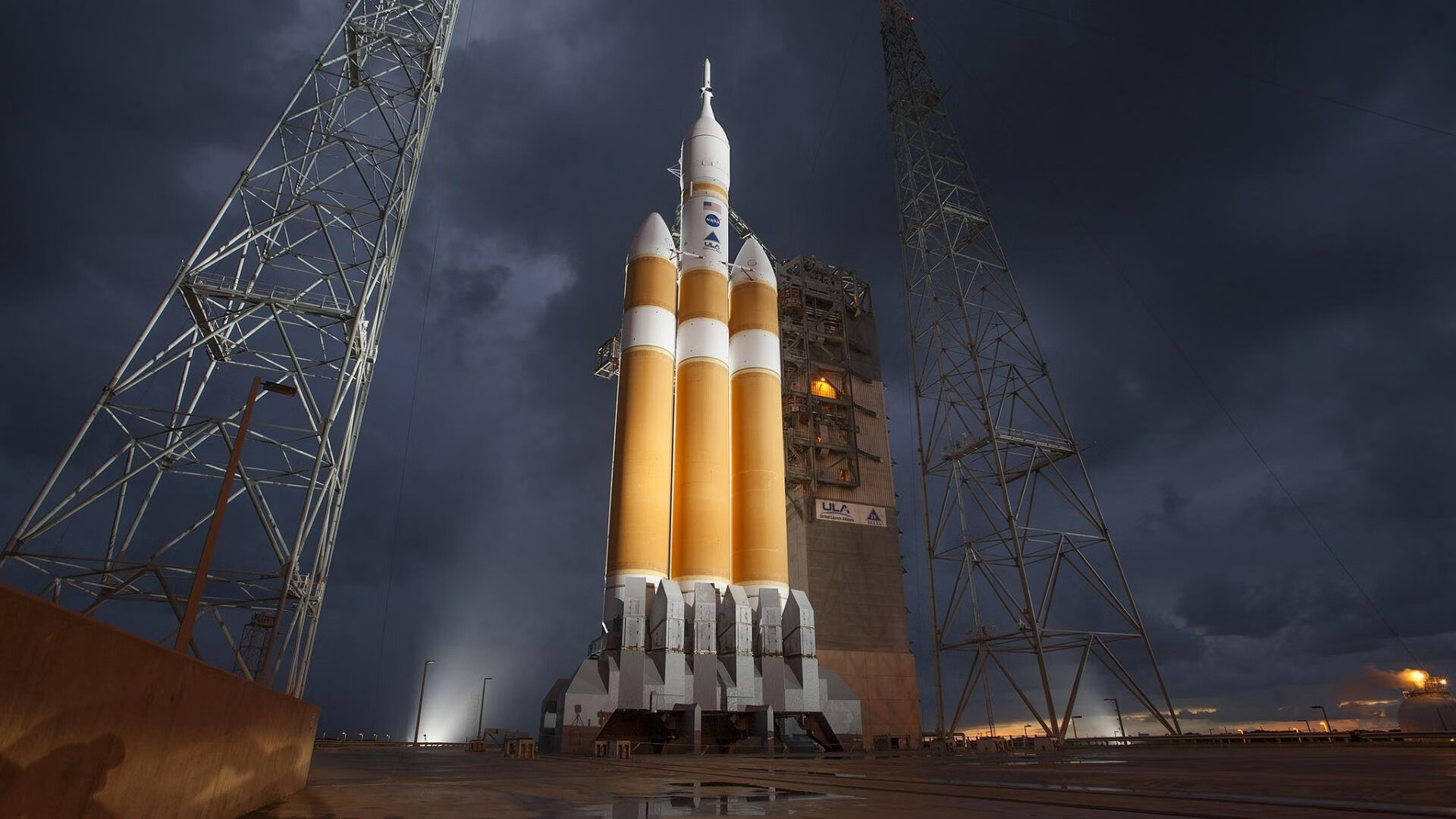 突发篮球裁判终场哨响前误操作,篮球场裁判各种情况下哨声