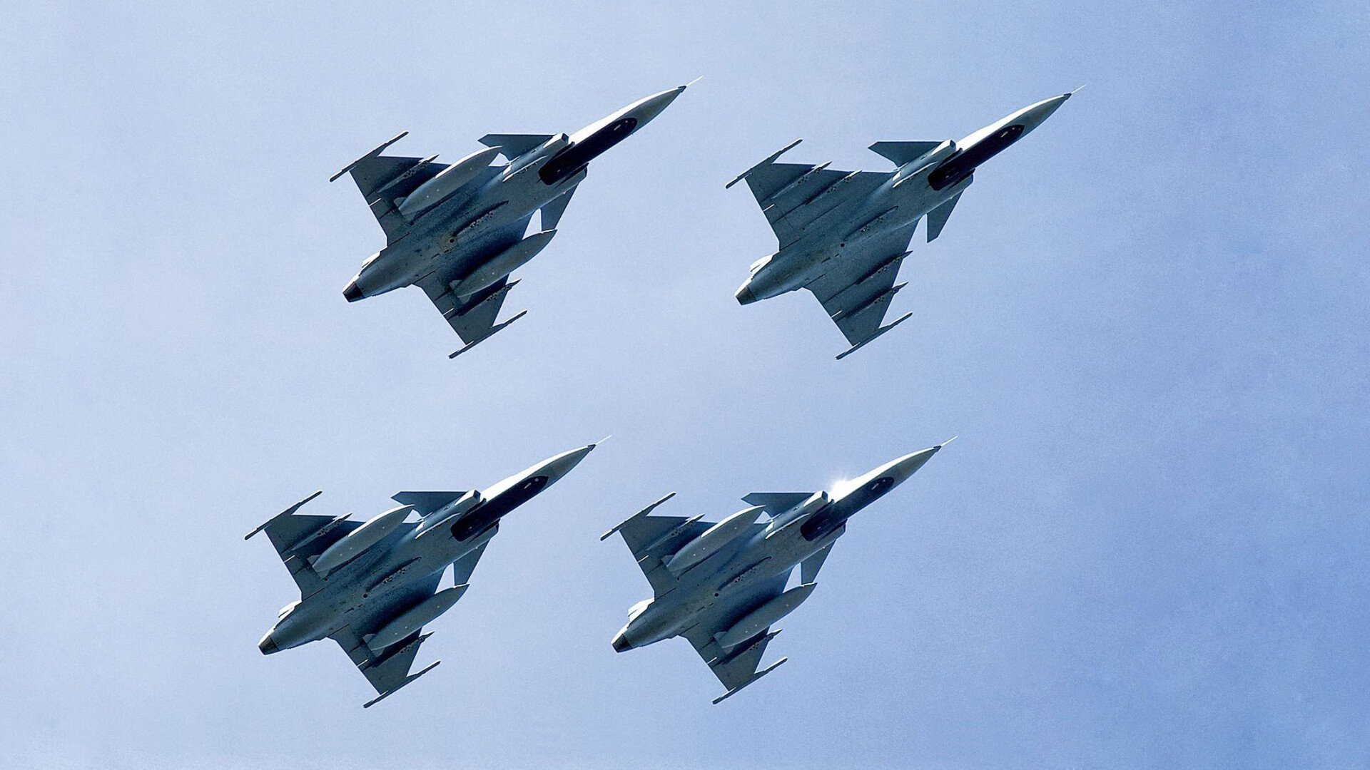 脚下技术优势,国内球品振奋已久,脚下技术好的前锋