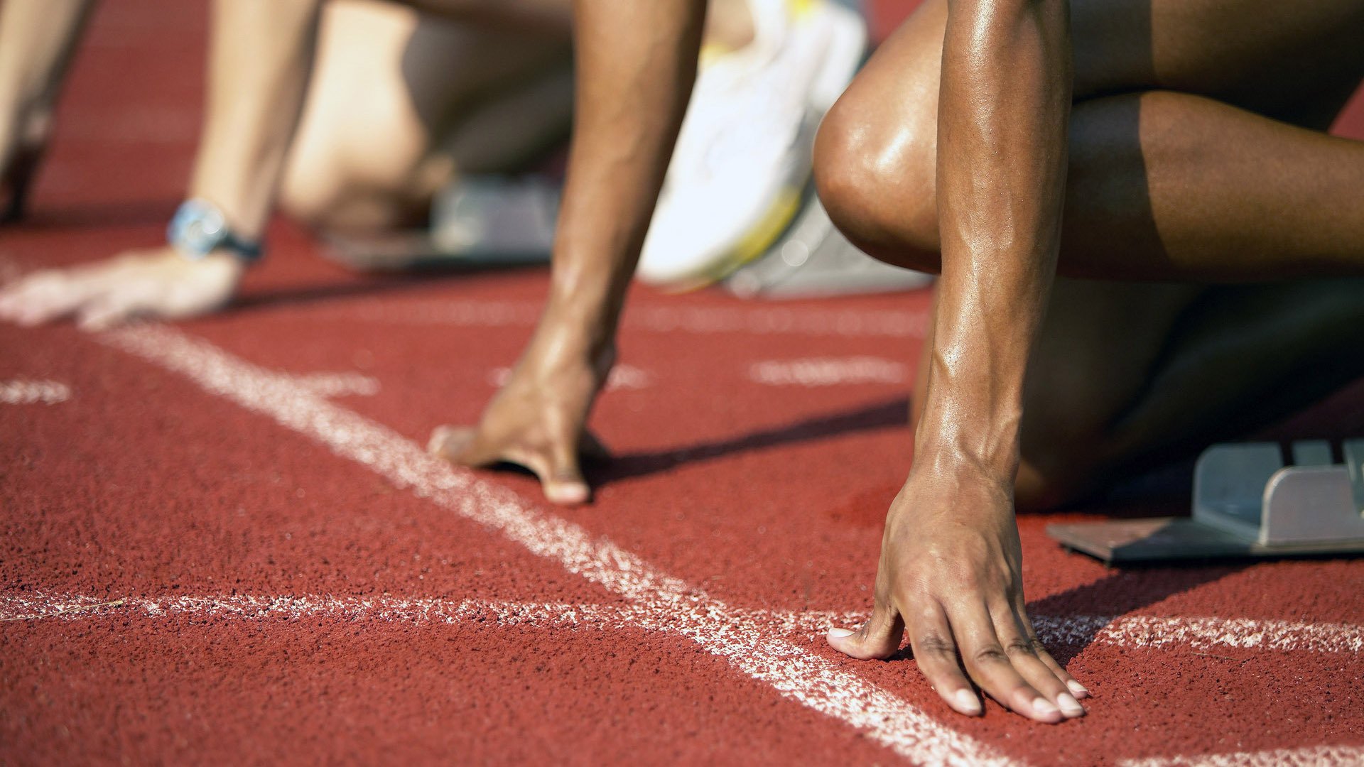 明星运动员开设个人公益体育课堂，体育明星赞助的选择策略